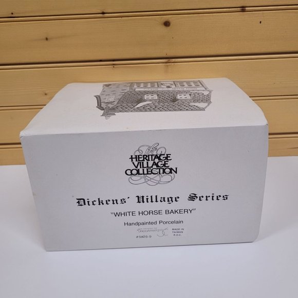 Dept 56 White Horse Bakery 59269 Dickens Village 1988 Heritage Village Christmas - Picture 8 of 8